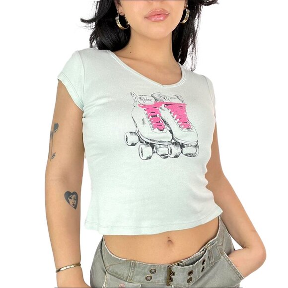 Women's Mint Green Graphic Crop Tee 🌿 - Picture 2 of 4